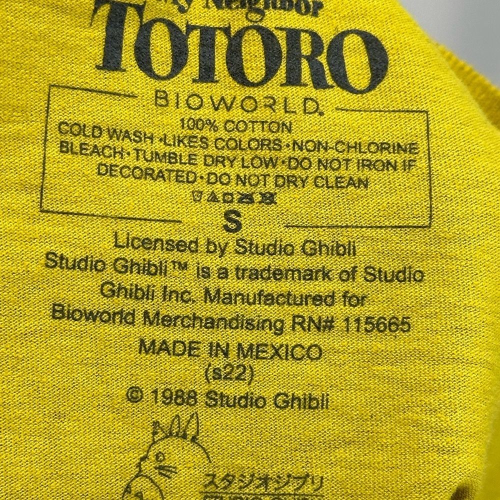 Hot Topic Studio Ghibli My Neighbor Totoro Bioworld Cat Bus Trail T-Shirt- Small - Picture 4 of 6